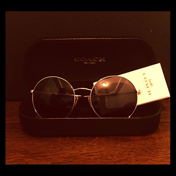 Coach sunglasses - Picture 1 of 2